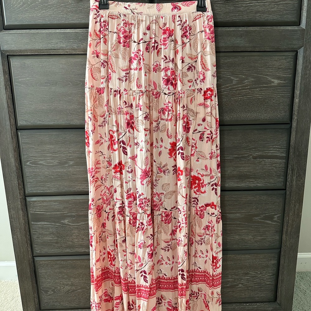 Francesca's Collections Red Floral Maxi Skirt